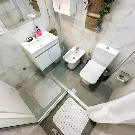 206 Aura Marine Bay View *